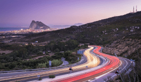 Arrivée des 6 moteurs de la centrale thermique de Gibraltar