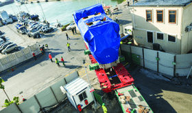 Arrivée des 6 moteurs de la centrale thermique de Gibraltar