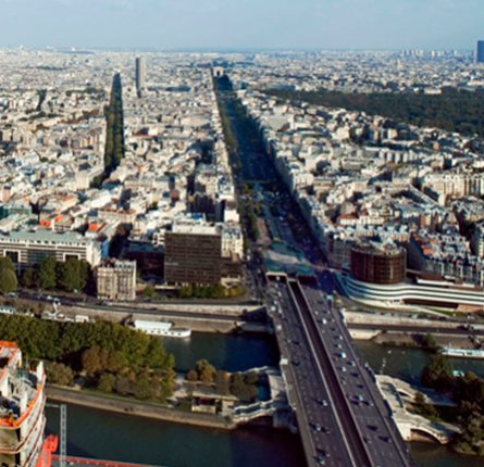 et la defense tour first