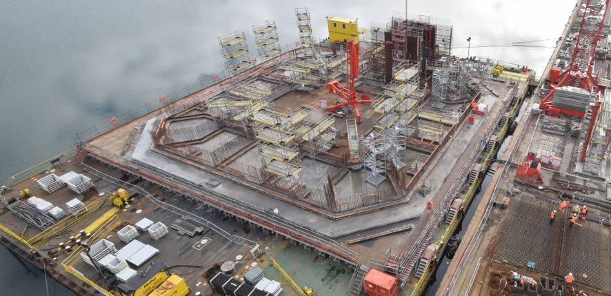 Construction de la première éolienne en mer de France