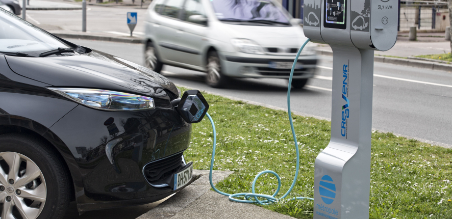 vehicle charging stations Alize 